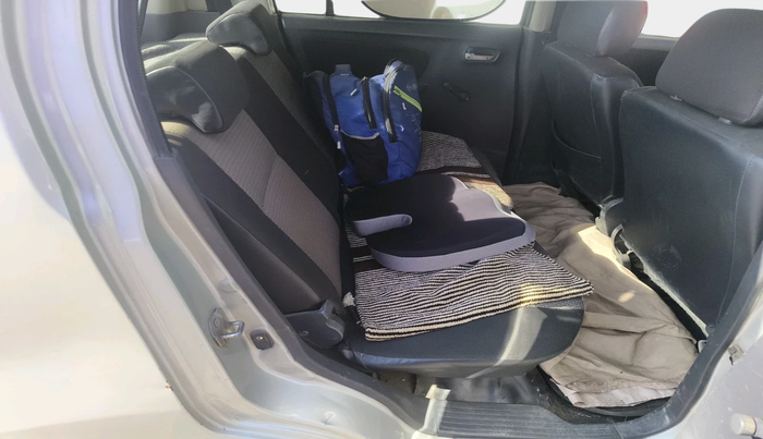 2011 Maruti Wagon R 1.0 LXI CNG, Petrol, Manual, 1,22,334 km, interior