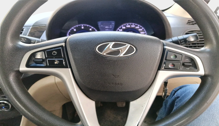 2012 Hyundai Verna FLUIDIC 1.6 CRDI SX, Diesel, Manual, 1,23,236 km, interior