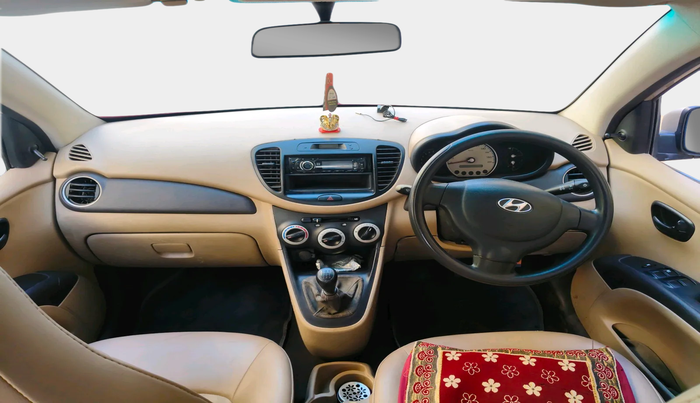 2010 Hyundai i10 MAGNA 1.1, Petrol, Manual, 76,202 km, interior