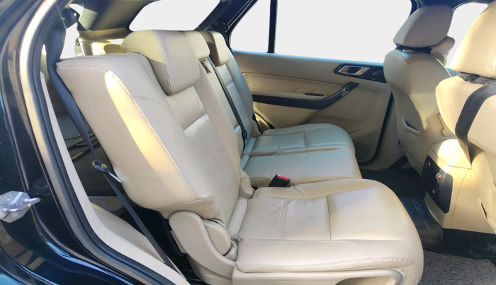 2019 Ford Endeavour TITANIUM 2.2 4X2 AT, Diesel, Automatic, 1,07,826 km, interior