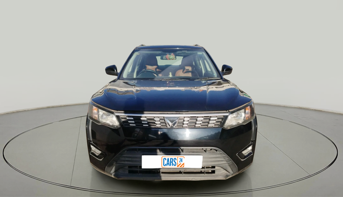 2023 Mahindra XUV300 W6 1.2 PETROL, Petrol, Manual, 23,828 km, exterior