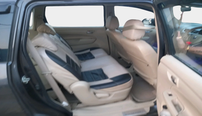 2017 Maruti Ertiga VDI SHVS, Diesel, Manual, 1,29,331 km, interior