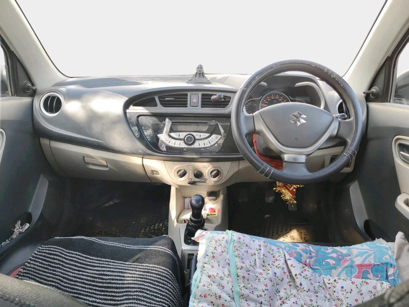 2017 Maruti Alto K10 VXI, CNG, Manual, 1,57,123 km, interior