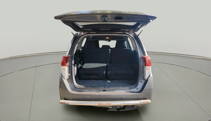 2016 Toyota Innova Crysta 2.4 VX 8 STR, Diesel, Manual, 3,57,487 km, exterior