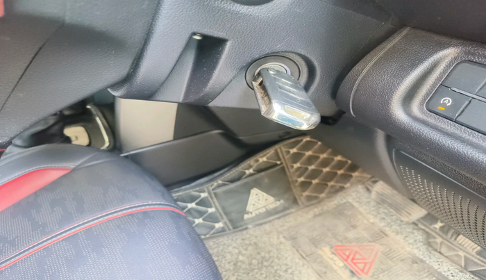 2024 Mahindra Thar LX D AT 4WD HT, Diesel, Automatic, 28,939 km, interior