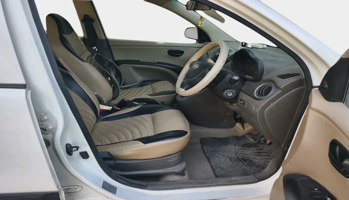 2013 Hyundai i10 MAGNA 1.1, Petrol, Manual, 1,28,890 km, interior