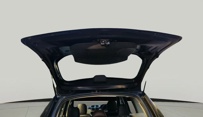 2014 Renault Duster RXE PETROL, Petrol, Manual, 1,65,738 km, exterior