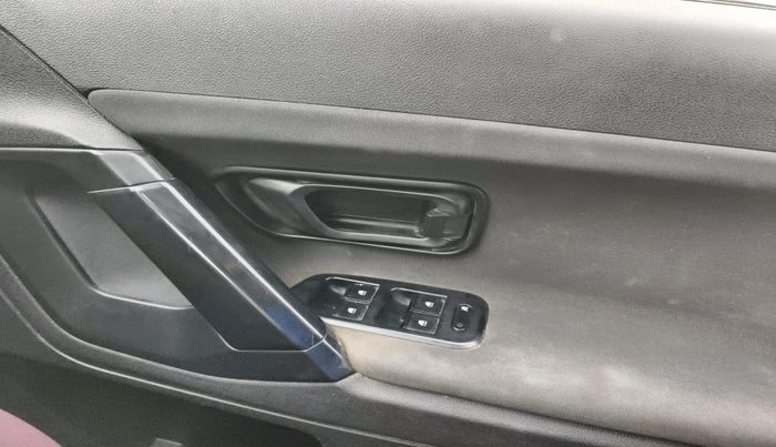 2023 Tata Harrier XE 2.0L KRYOTEC, Diesel, Manual, 1,01,535 km, interior