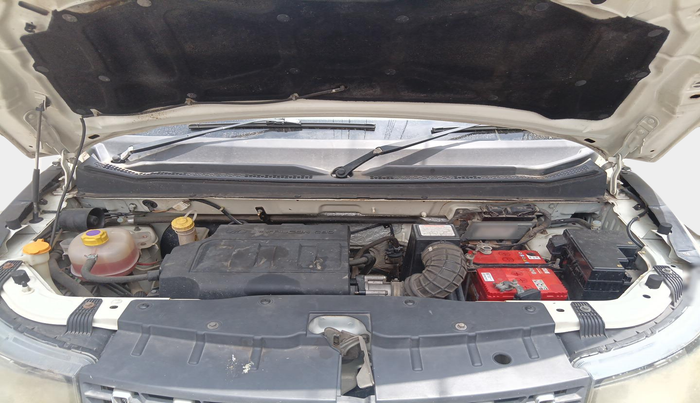 2016 Mahindra Kuv100 K6 5 STR, Petrol, Manual, 2,25,000 km, exterior