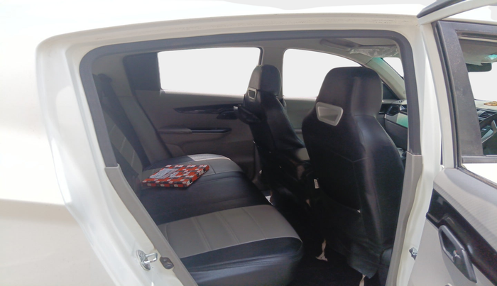 2016 Mahindra Kuv100 K6 5 STR, Petrol, Manual, 2,25,000 km, interior