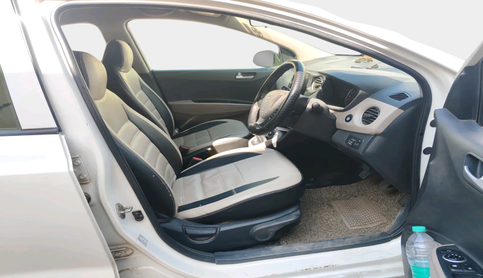 2016 Hyundai Grand i10 ASTA (O) 1.2 KAPPA VTVT, Petrol, Manual, 1,26,040 km, interior