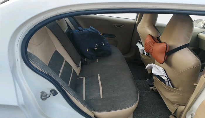 2015 Honda Amaze 1.5L I-DTEC S, Diesel, Manual, 1,13,304 km, interior