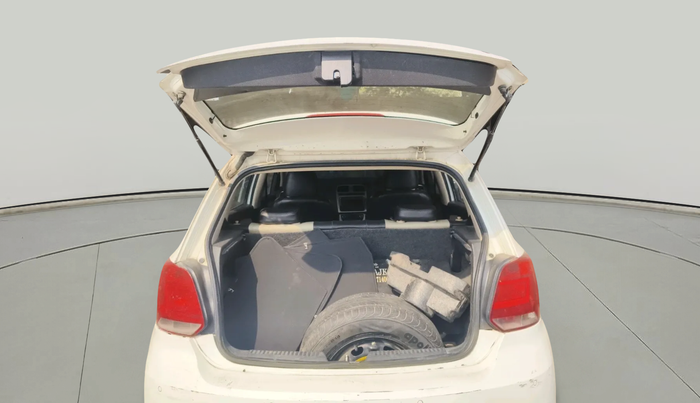 2014 Volkswagen Polo HIGHLINE1.2L, Petrol, Manual, 1,67,420 km, exterior