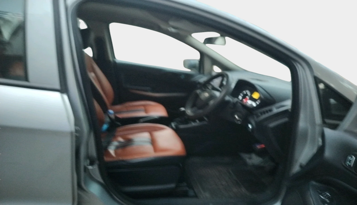 2018 Ford Ecosport AMBIENTE 1.5L DIESEL, Diesel, Manual, 1,02,158 km, interior