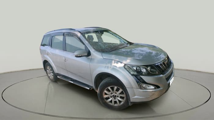 2015 Mahindra XUV500 W10, Diesel, Manual, 1,15,437 km, exterior