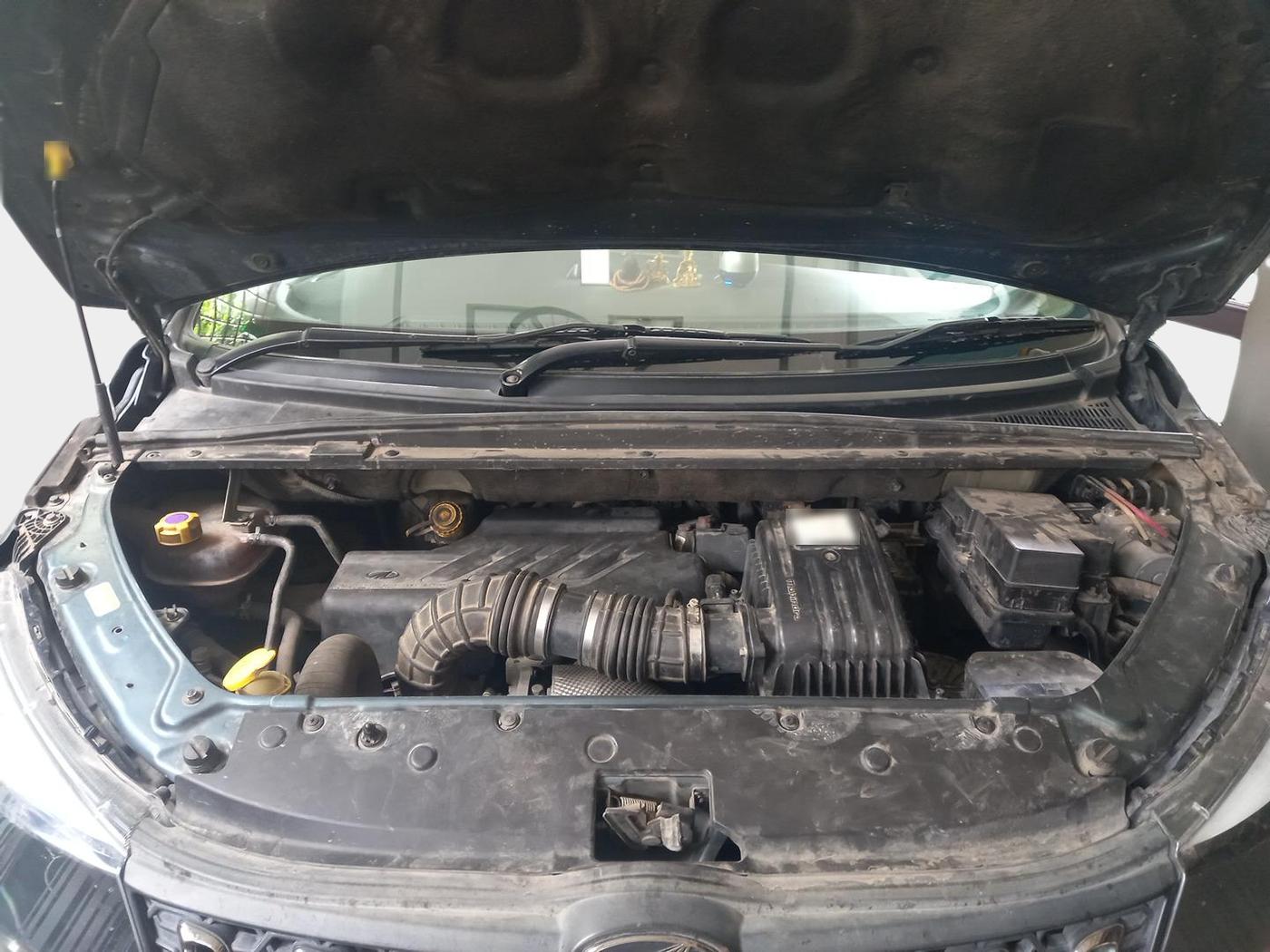 2018 Mahindra MARAZZO M8 7 STR, Diesel, Manual, 1,91,680 km, exterior
