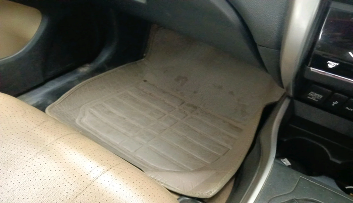 2016 Honda City 1.5L I-DTEC VX, Diesel, Manual, 98,187 km, interior