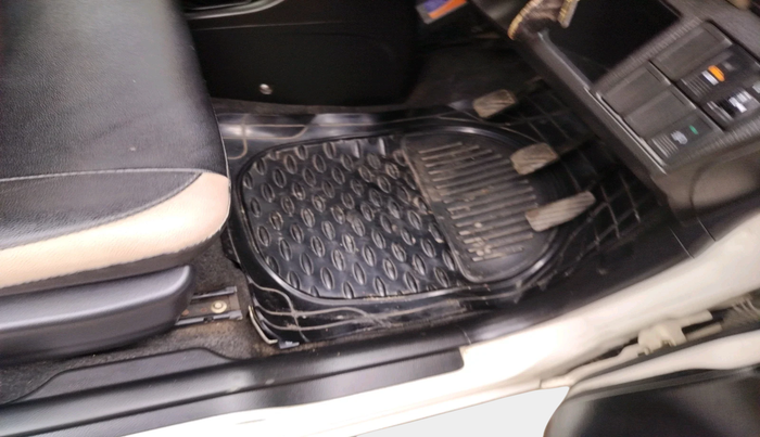 2015 Maruti Wagon R 1.0 VXI, Petrol, Manual, 1,13,099 km, interior