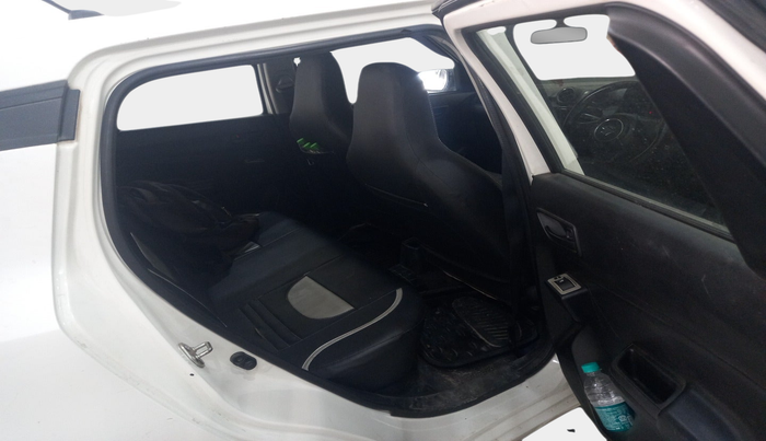 2020 Maruti Swift LXI, Petrol, Manual, 1,18,263 km, interior