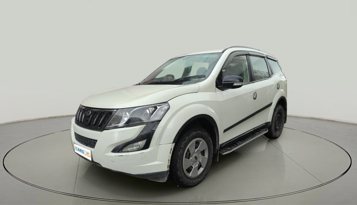 2017 Mahindra XUV500 W4 1.99, Diesel, Manual, 73,070 km, exterior