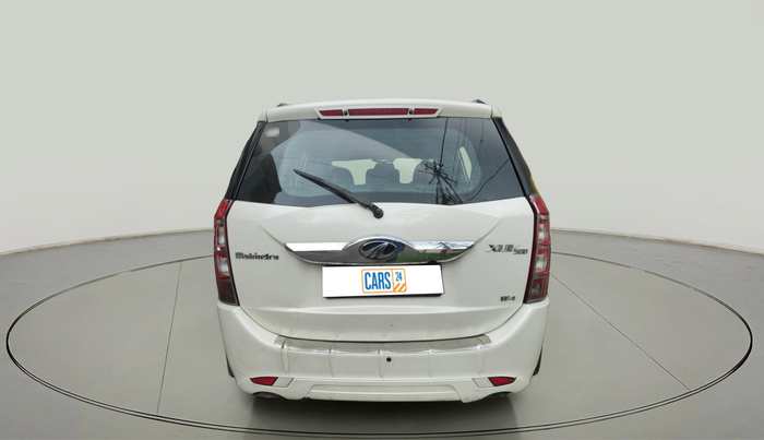 2017 Mahindra XUV500 W4 1.99, Diesel, Manual, 73,070 km, exterior