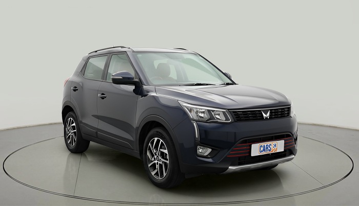 2023 Mahindra XUV300 W8 1.2 PETROL, Petrol, Manual, 54,476 km, exterior