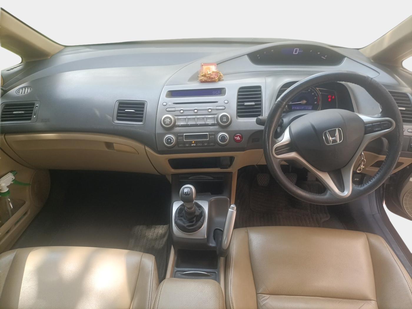 2011 Honda Civic 1.8L I-VTEC V MT SUNROOF, Petrol, Manual, 76,053 km, interior