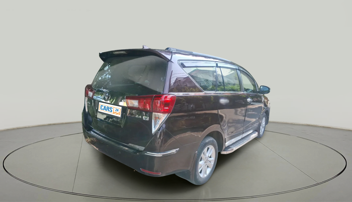 2017 Toyota Innova Crysta 2.4 VX 8 STR, Diesel, Manual, 87,020 km, exterior