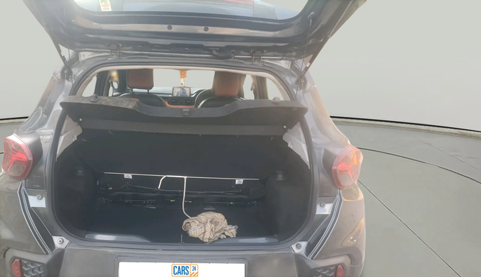 2024 Tata PUNCH ADVENTURE MT, Petrol, Manual, 15,731 km, exterior