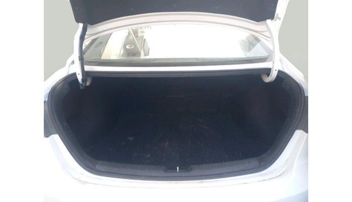 2017 Hyundai New Elantra 2.0 SX(O) AT PETROL, Petrol, Automatic, 1,17,546 km, exterior