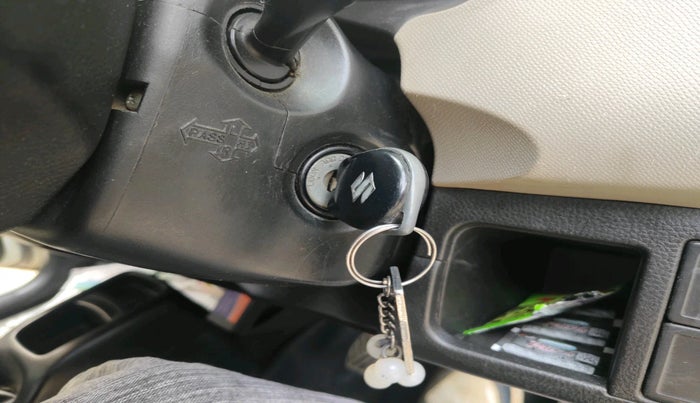 2014 Maruti Wagon R 1.0 VXI, Petrol, Manual, 75,555 km, interior