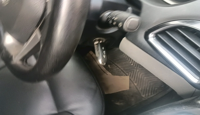 2016 Tata Tiago XZ DIESEL, Diesel, Manual, 98,872 km, interior