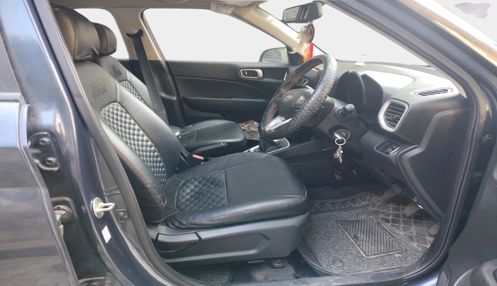 2020 Hyundai VENUE S 1.2, Petrol, Manual, 46,372 km, interior