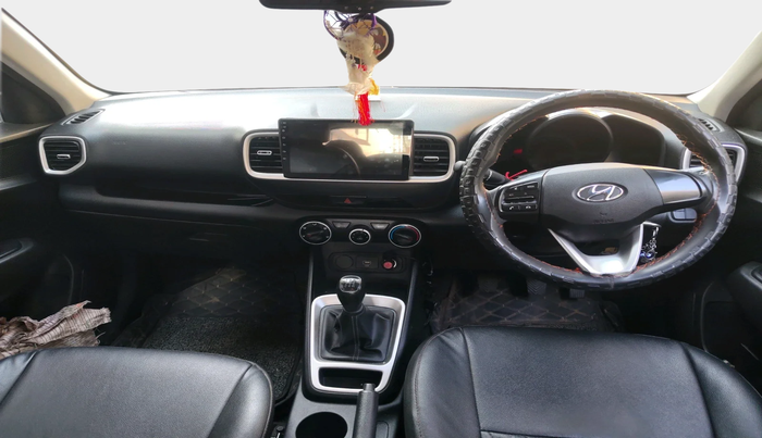 2020 Hyundai VENUE S 1.2, Petrol, Manual, 46,372 km, interior
