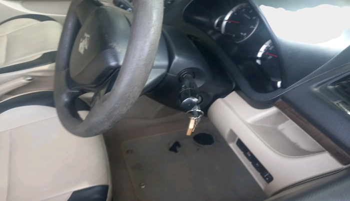 2016 Maruti Swift Dzire VDI, Diesel, Manual, 1,05,676 km, interior