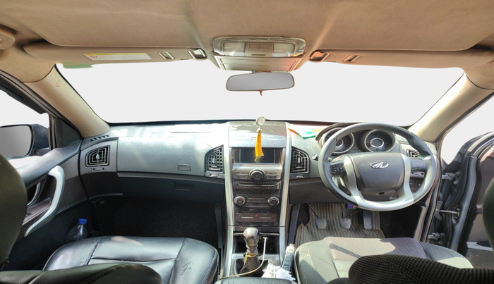 2013 Mahindra XUV500 W6, Diesel, Manual, 1,01,171 km, interior