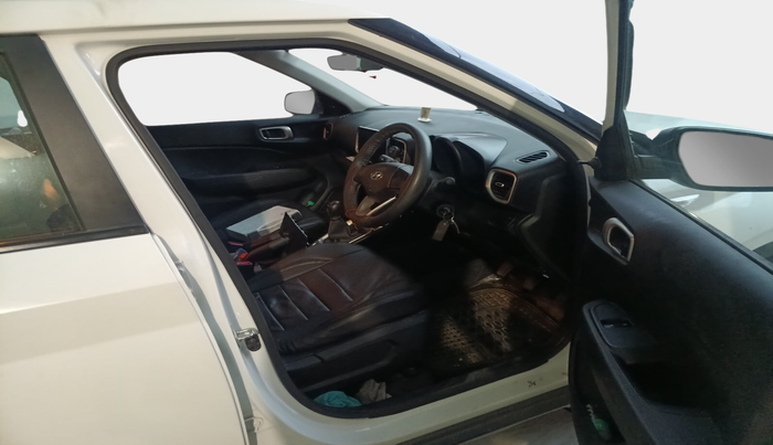 2019 Hyundai VENUE E 1.2, Petrol, Manual, 27,932 km, interior
