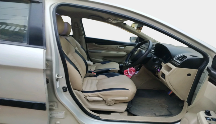 2016 Maruti Ciaz VDI+ SHVS, Diesel, Manual, 1,31,084 km, interior