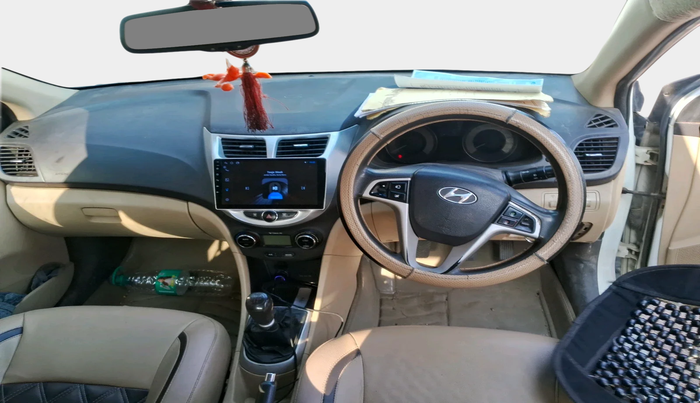 2011 Hyundai Verna FLUIDIC 1.6 VTVT SX, Petrol, Manual, 1,45,651 km, interior