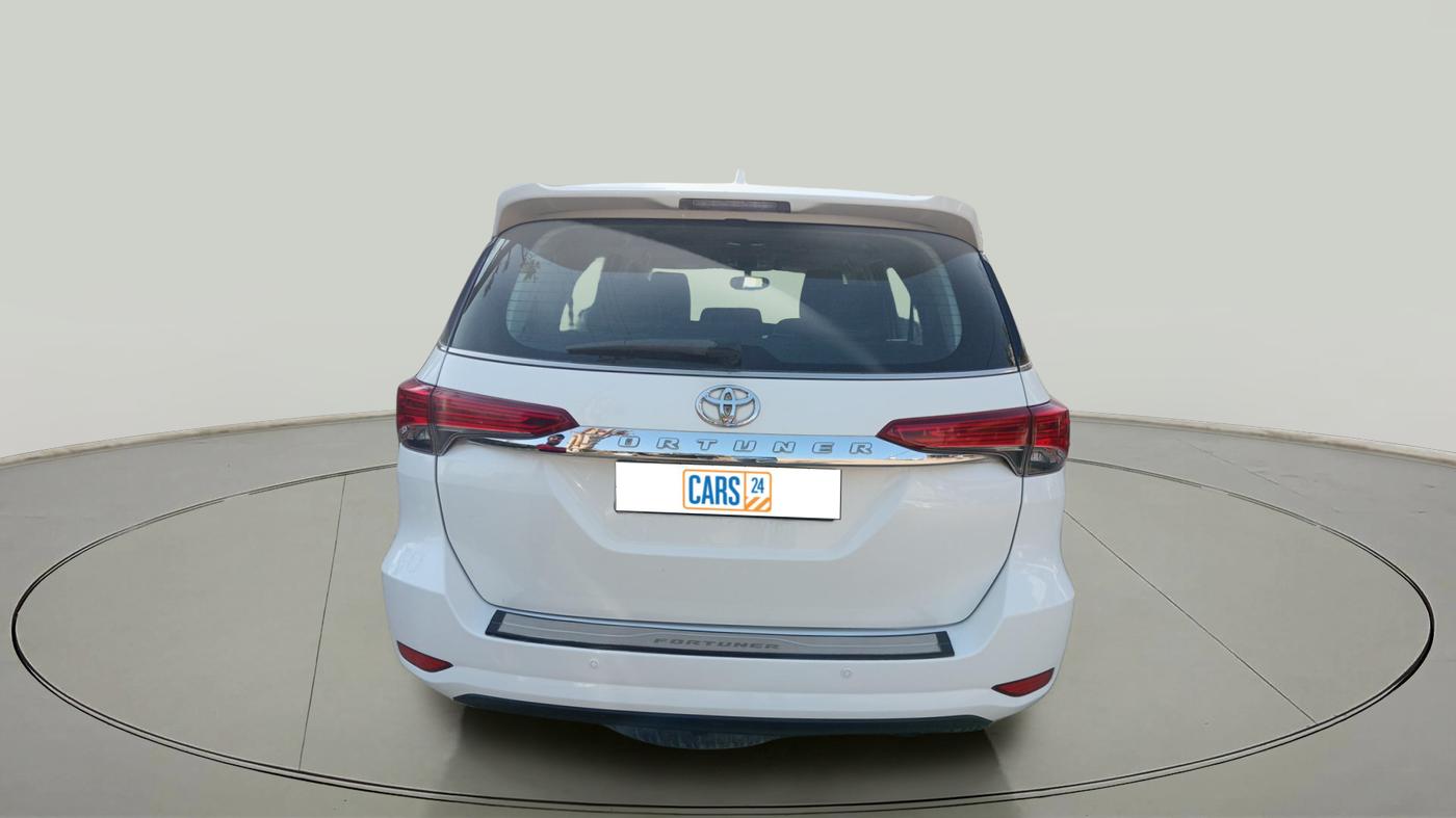 2017 Toyota Fortuner 2.8 4X2 MT, Diesel, Manual, 1,59,866 km, exterior