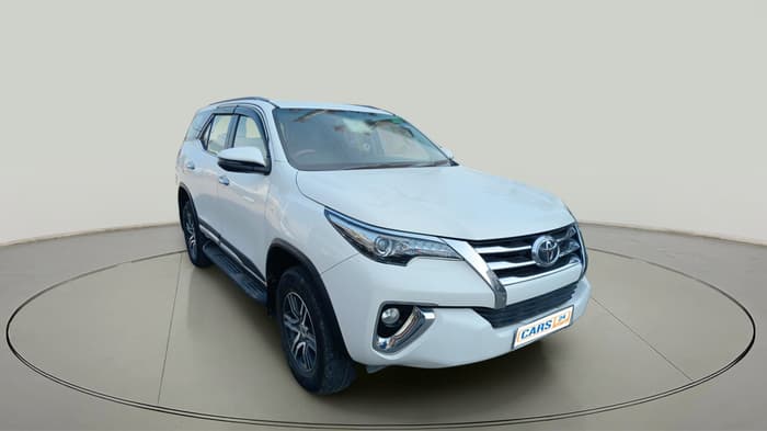 2017 Toyota Fortuner 2.8 4X2 MT, Diesel, Manual, 1,59,866 km, exterior