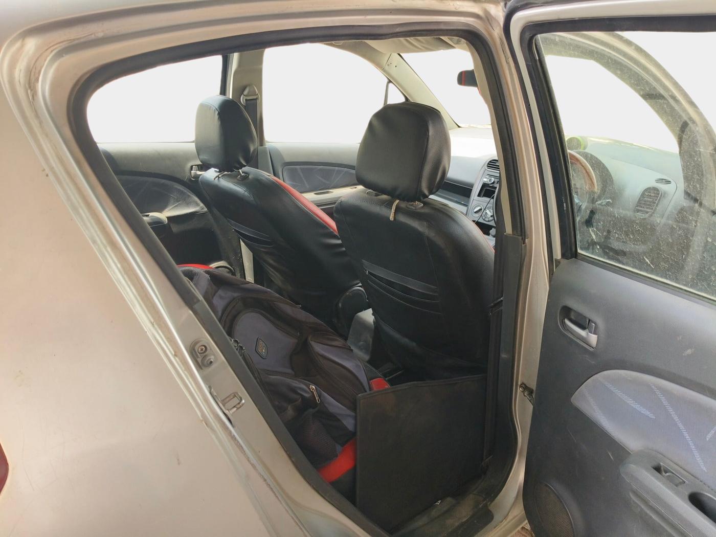 2010 Maruti Ritz VXI, Petrol, Manual, 1,00,002 km, interior