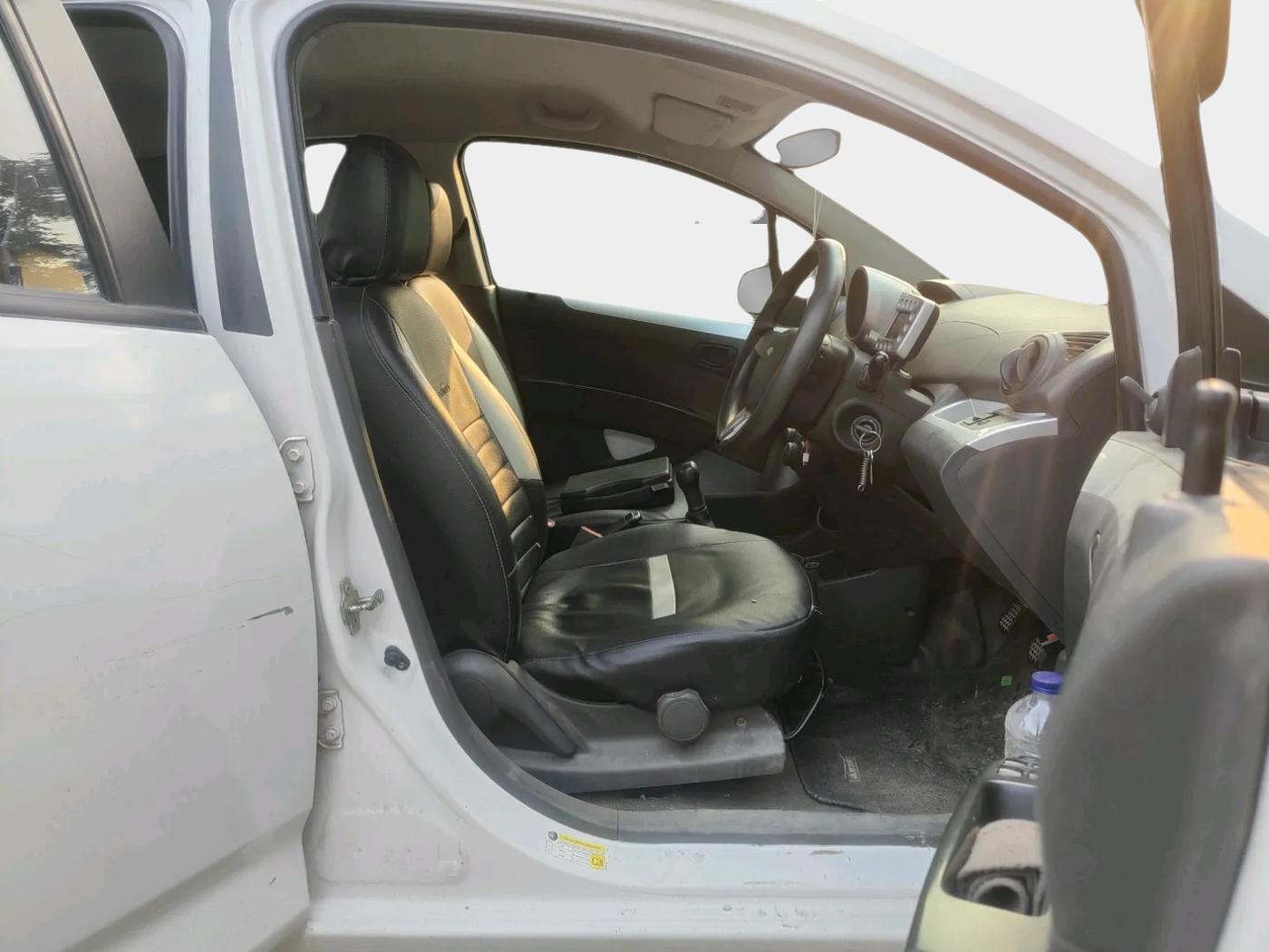 2014 Chevrolet Beat LT PETROL, Petrol, Manual, 70,000 km, interior