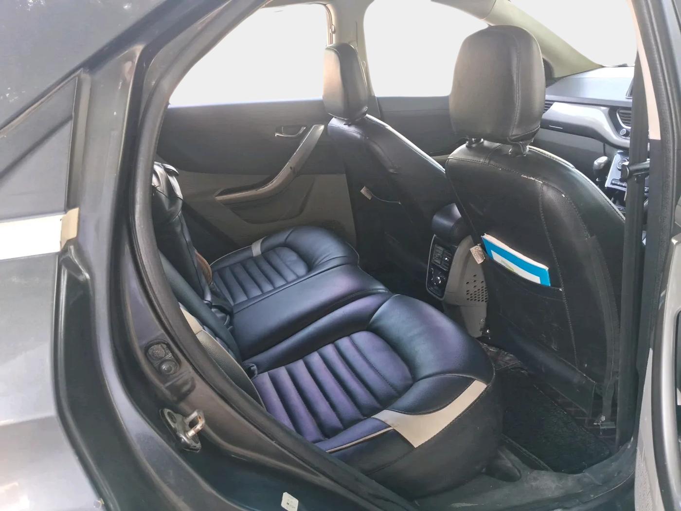 2018 Tata NEXON XZ PLUS DIESEL, Diesel, Manual, 98,000 km, interior