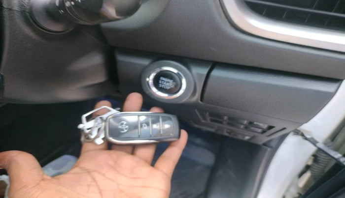 2022 Toyota Fortuner 4X2 AT 2.8 DIESEL, Diesel, Automatic, 66,837 km, interior