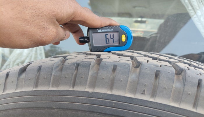 2024 Mahindra Bolero B6, Diesel, Manual, 28,620 km, tyre