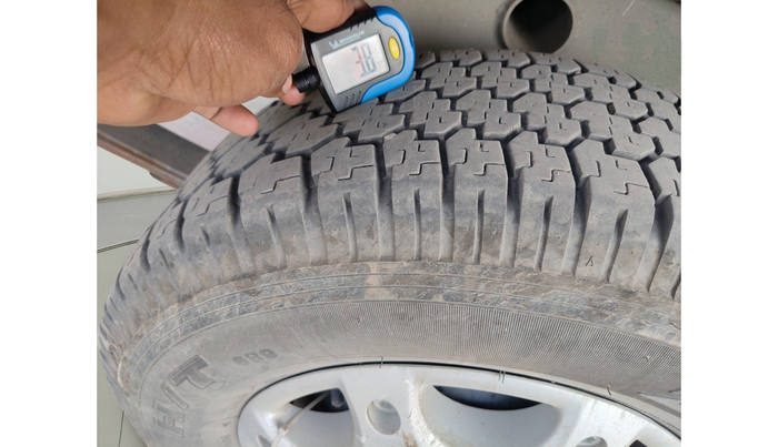 2024 Mahindra Bolero B6, Diesel, Manual, 28,620 km, tyre