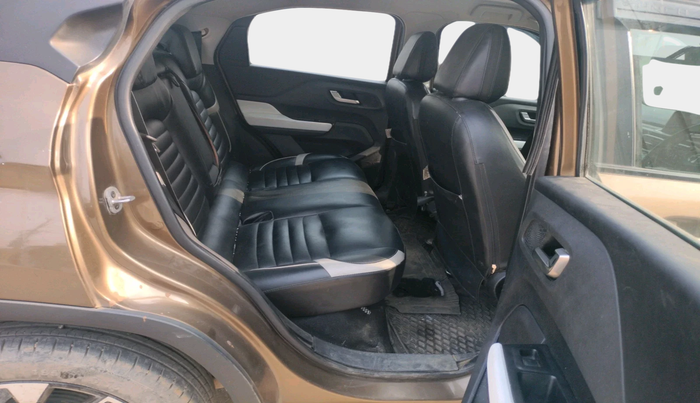 2021 Tata PUNCH CREATIVE AMT 1.2 RTN DUAL TONE, Petrol, Automatic, 28,834 km, interior