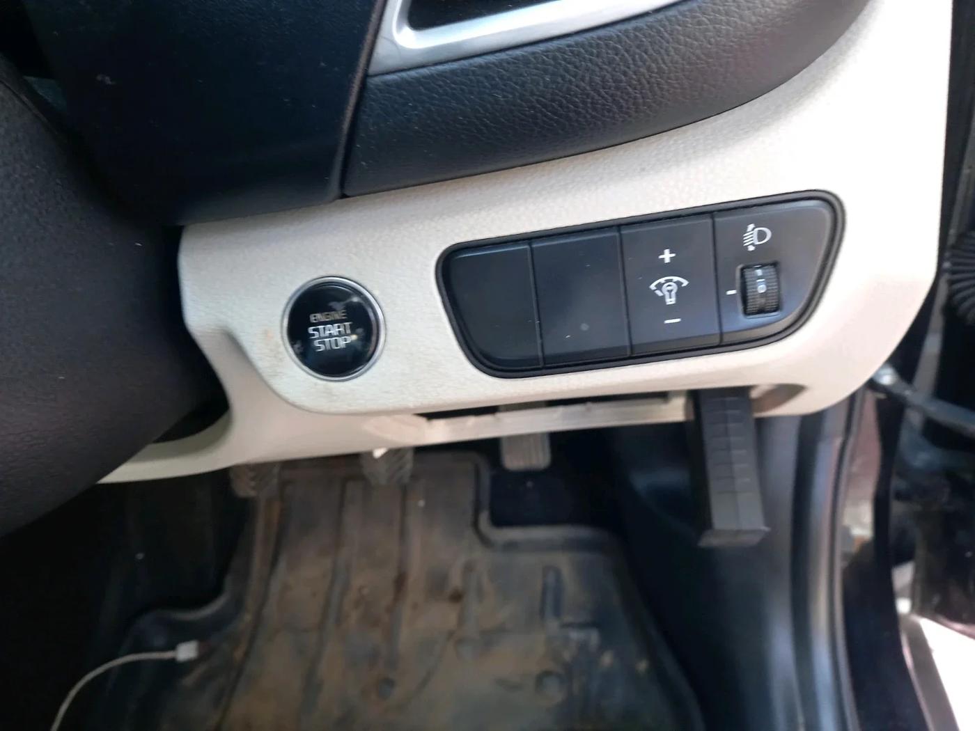 2020 KIA SELTOS HTX 1.5 PETROL, Petrol, Manual, 35,986 km, interior
