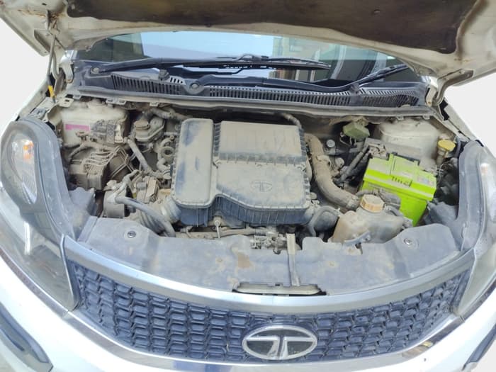 2018 Tata NEXON XM DIESEL, Diesel, Manual, 1,65,876 km, exterior
